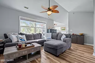 121 Seagull Ct, Surf City, NC 28445 - Photo 12