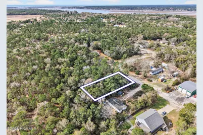 914 Cypress Lakes Circle SE, Bolivia, NC 28422 - Photo 10