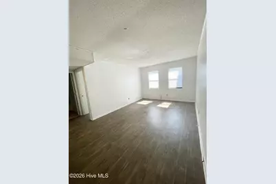 102 Ravenwood Drive #B, Jacksonville, NC 28546 - Photo 2
