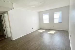 102 Ravenwood Dr, Jacksonville, NC 28546 - Photo 2