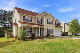 102 Corolla Ct, Jacksonville, NC 28546 - Photo 2