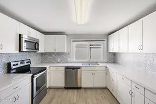 812 S 8th St, Wilmington, NC 28401 - Photo 12