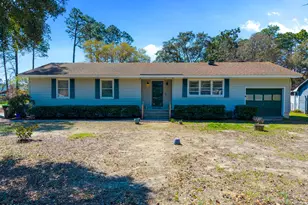 139 Stuart Ave, Southport, NC 28461 - Photo 1
