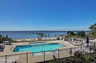704 E Moore St, Southport, NC 28461 - Photo 16