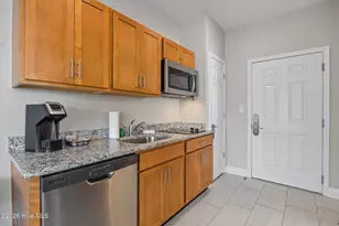 704 E Moore St, Southport, NC 28461 - Photo 10