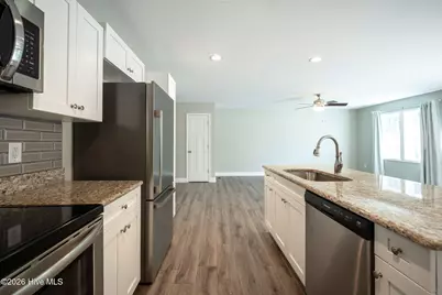 730 W Illinois Avenue, Southern Pines, NC 28387 - Photo 12