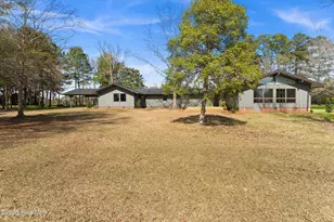 1000 Pine St, Lake Waccamaw, NC 28450 - Photo 48