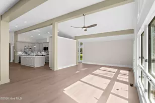 1000 Pine St, Lake Waccamaw, NC 28450 - Photo 12