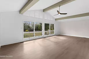 1000 Pine St, Lake Waccamaw, NC 28450 - Photo 10
