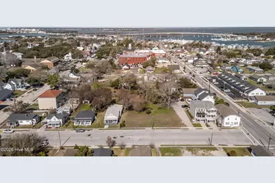309 Pollock Street, Beaufort, NC 28516 - Photo 8