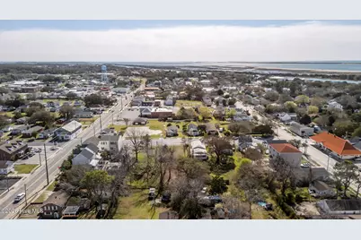 309 Pollock Street, Beaufort, NC 28516 - Photo 14