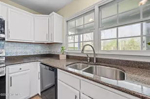 1316 Fairbanks Ct, Jacksonville, NC 28546 - Photo 12