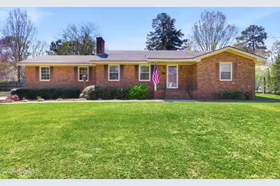 118 E Wyche Street, Whiteville, NC 28472 - Photo 2