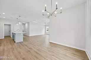 406 Alice Ln, Burgaw, NC 28425 - Photo 8