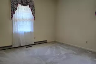 214 E Bladen St, Bladenboro, NC 28320 - Photo 26
