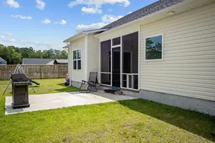 251 Breakwater Dr, Sneads Ferry, NC 28460 - Photo 10