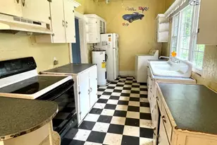 309 E Roseboro St, Roseboro, NC 28382 - Photo 10