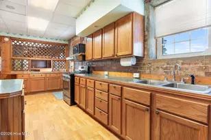 201 N Wilmington St, Richlands, NC 28574 - Photo 50