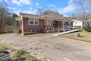 6117 Louise St, Fayetteville, NC 28314 - Photo 2