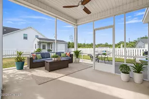 254 E Red Head Cir, Sneads Ferry, NC 28460 - Photo 22