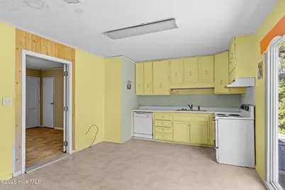 1468 W Corbett Avenue, Swansboro, NC 28584 - Photo 24