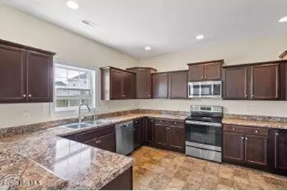 614 Carat Court, Jacksonville, NC 28546 - Photo 10