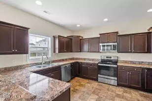 614 Carat Ct, Jacksonville, NC 28546 - Photo 10