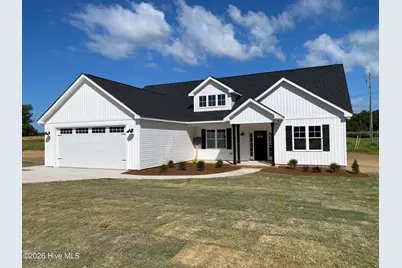 205 N Rabbit Run Drive, Smithfield, NC 27577 - Photo 2