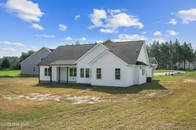 205 N Rabbit Run Drive, Smithfield, NC 27577 - Photo 12
