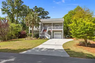 325 Live Oak St, Emerald Isle, NC 28594 - Photo 2