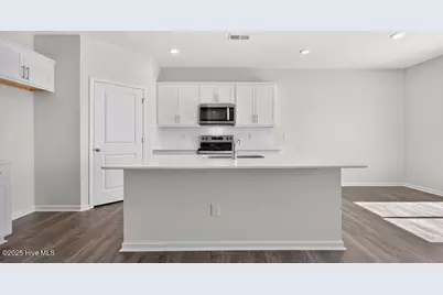 289 Maddox Drive, Aberdeen, NC 28315 - Photo 6