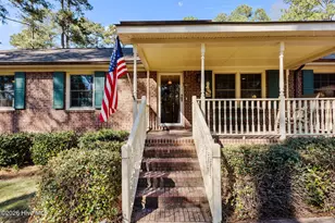 205 W Hedgelawn Way, Southern Pines, NC 28387 - Photo 4