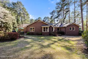 205 W Hedgelawn Way, Southern Pines, NC 28387 - Photo 40