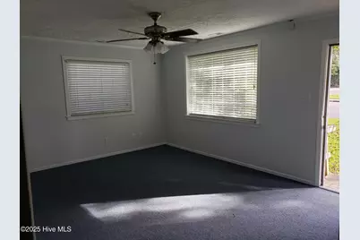 108 S Lee Street, Whiteville, NC 28472 - Photo 6
