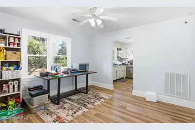 221 N Thompson Street, Whiteville, NC 28472 - Photo 10