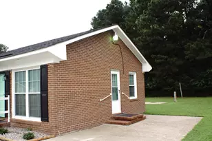 121 Walter Dr, Rocky Mount, NC 27809 - Photo 2
