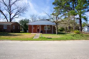 111 North Dr, Chocowinity, NC 27817 - Photo 2