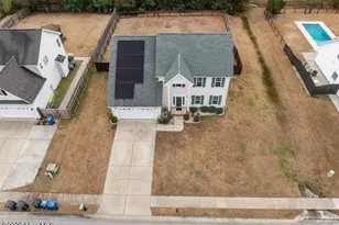 208 Chastain Dr, Jacksonville, NC 28546 - Photo 1