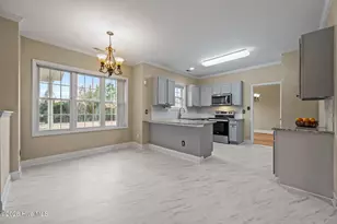 208 Chastain Dr, Jacksonville, NC 28546 - Photo 14