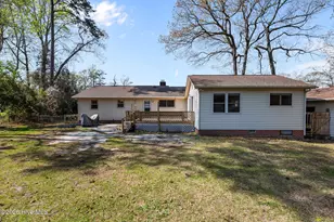 105 E Sherwood Dr, Havelock, NC 28532 - Photo 40