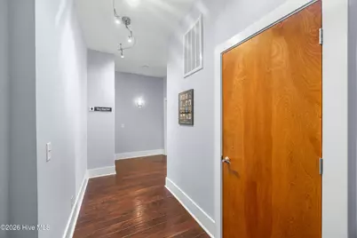 801 N 4th Street #301, Wilmington, NC 28401 - Photo 6