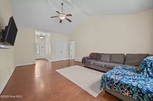 257 E Ivybridge Dr, Hubert, NC 28539 - Photo 6