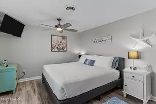 101 Seahorse Ln, Carolina Beach, NC 28428 - Photo 12