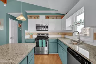7401 9th Ave, North Topsail Beach, NC 28460 - Photo 10