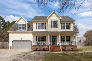 135 Shellbank Dr, Sneads Ferry, NC 28460 - Photo 1