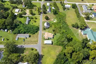 104 Trent St, Trenton, NC 28585 - Photo 8