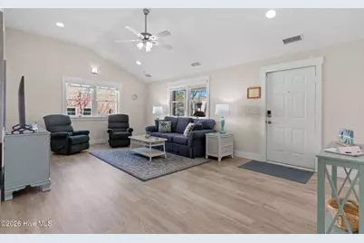 309 NE 41st Street, Oak Island, NC 28465 - Photo 20