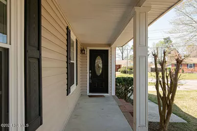 2 Yorkshire Drive, Jacksonville, NC 28546 - Photo 4