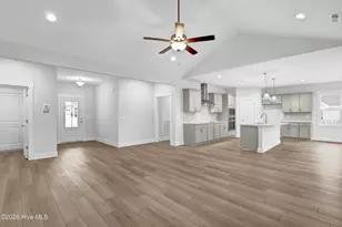 466 Bellows Ln, Rocky Point, NC 28457 - Photo 10