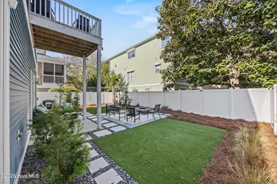 638 S Fourth Avenue, Kure Beach, NC 28449 - Photo 12